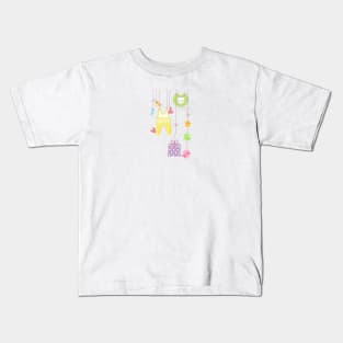 Baby arrival gift, hearts, flower Kids T-Shirt